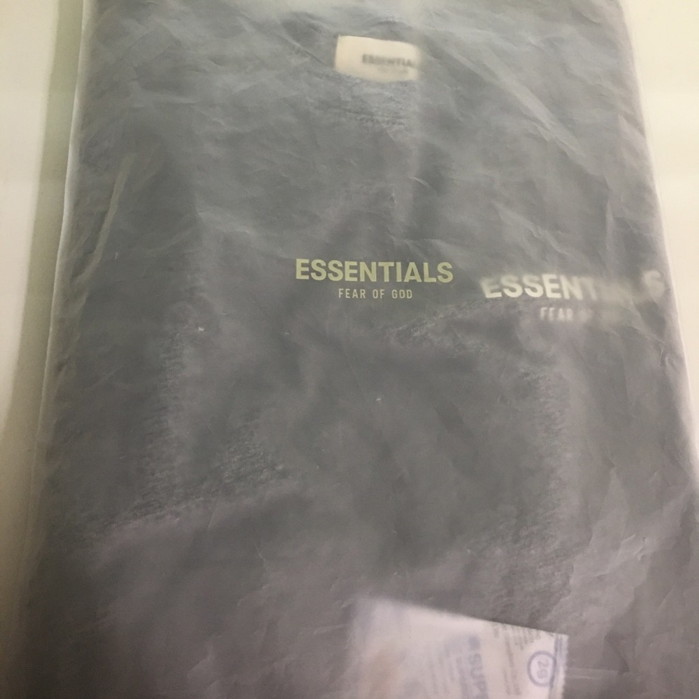 Fear of God Essentials T-Shirt Large